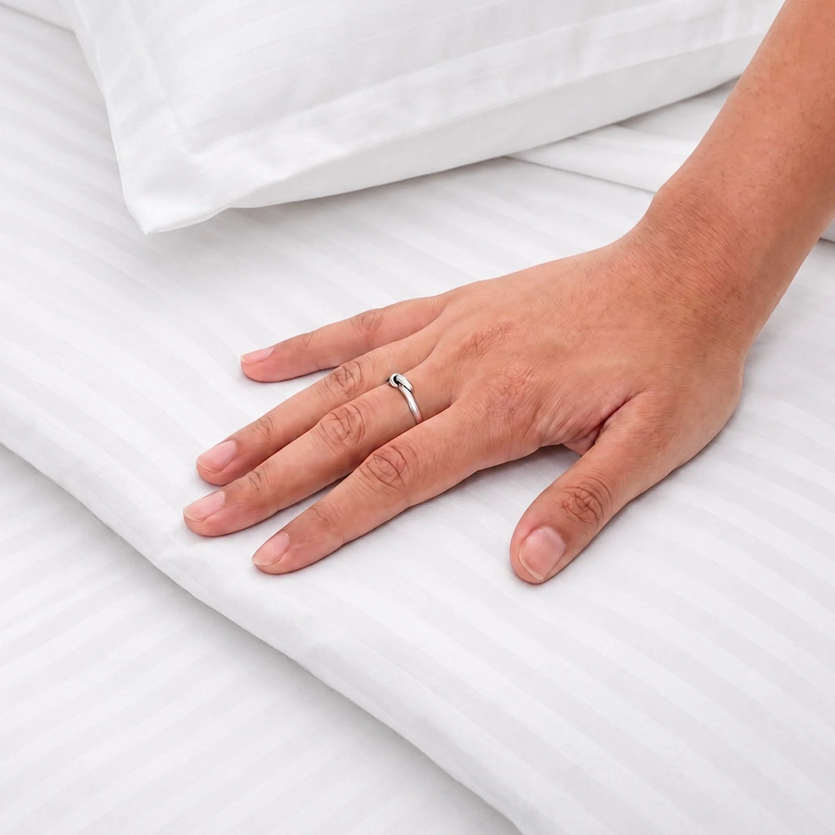 Breton Mellow - Satin Striped Duvet Cover (White)