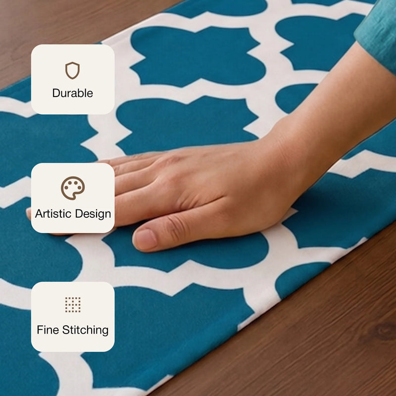 Imprimer Quatrefoil - Printed Table Runner (Blue)-3