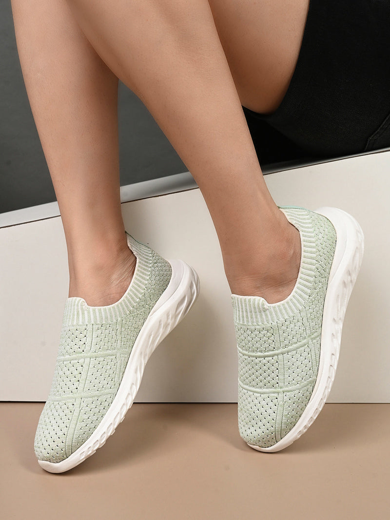 Women Round Toe Lightweight Sneakers-24