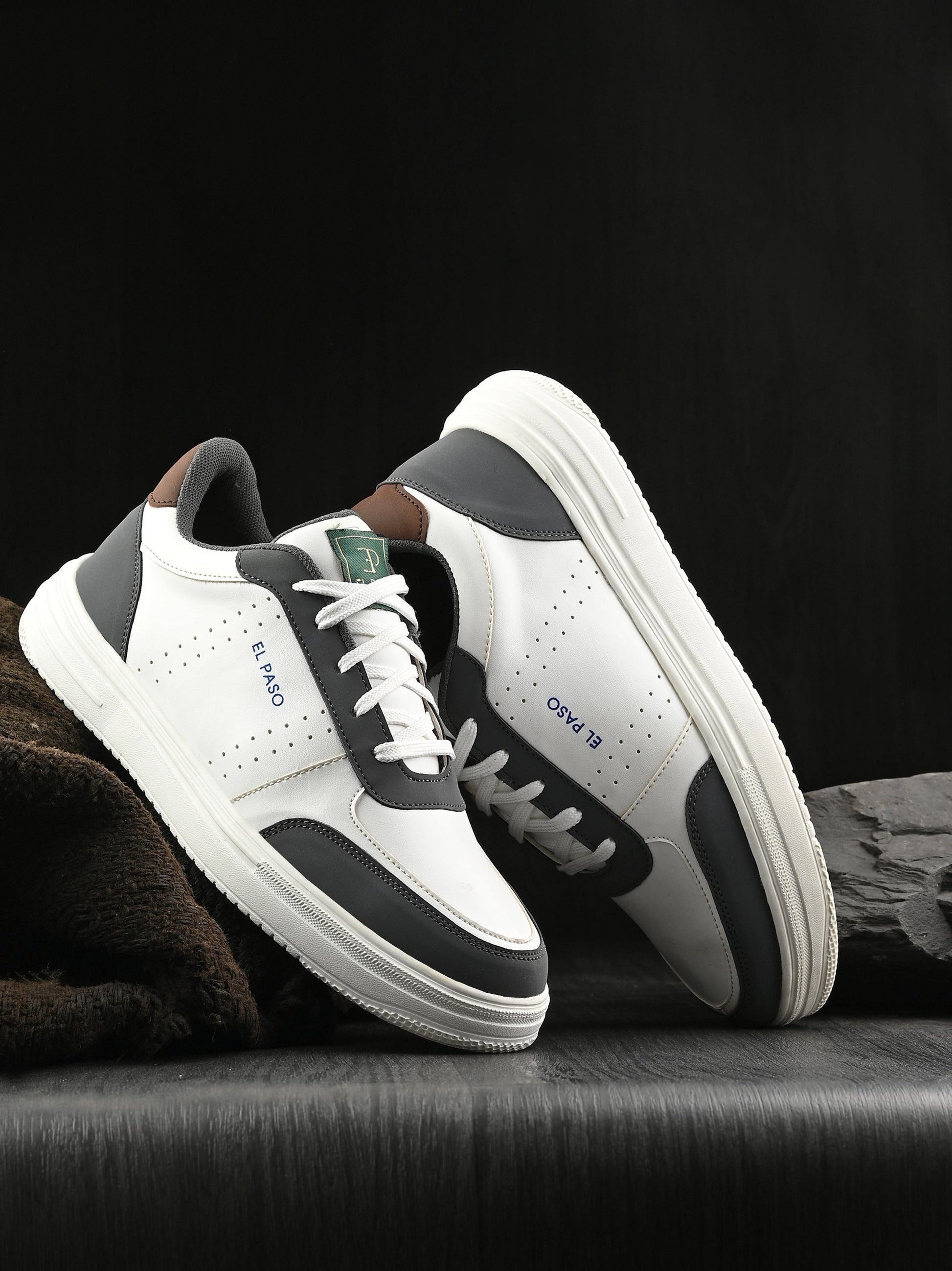 Men Colourblocked Round Toe Lightweight Sneakers-7
