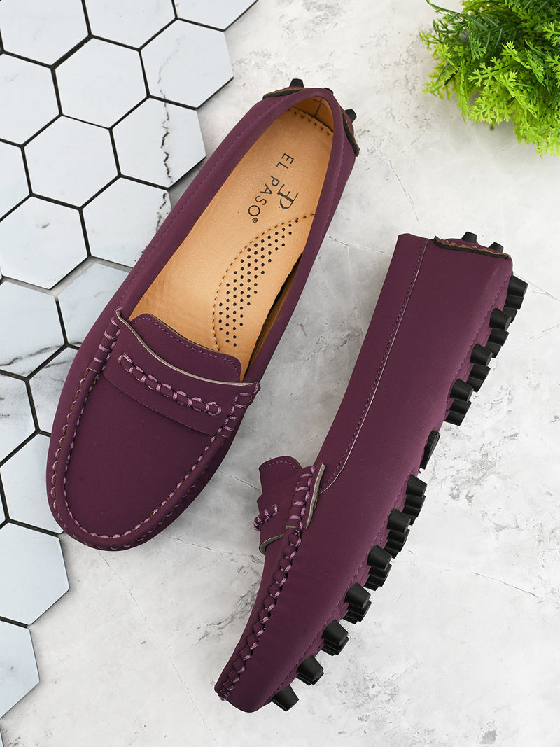 Women Solid Loafers With Thread Detailing-6