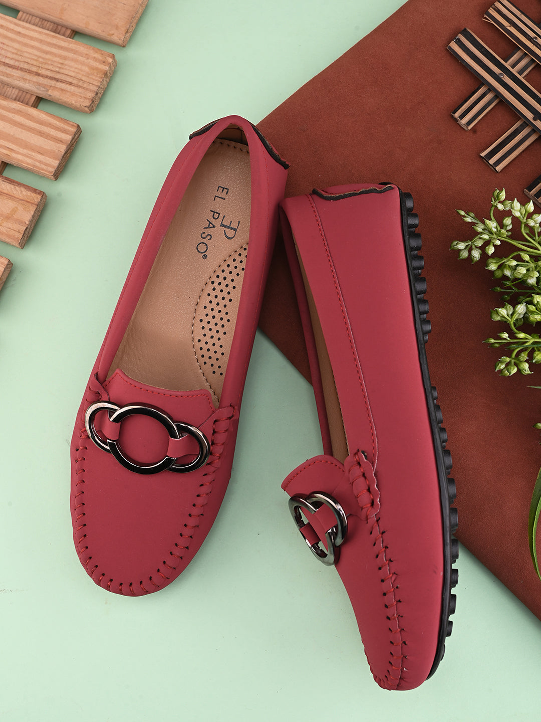 Women Solid Loafers With Metal Detailing-6