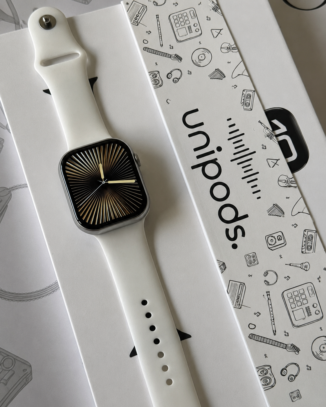 UniWatch - Series 10 (GPS + Cellular)