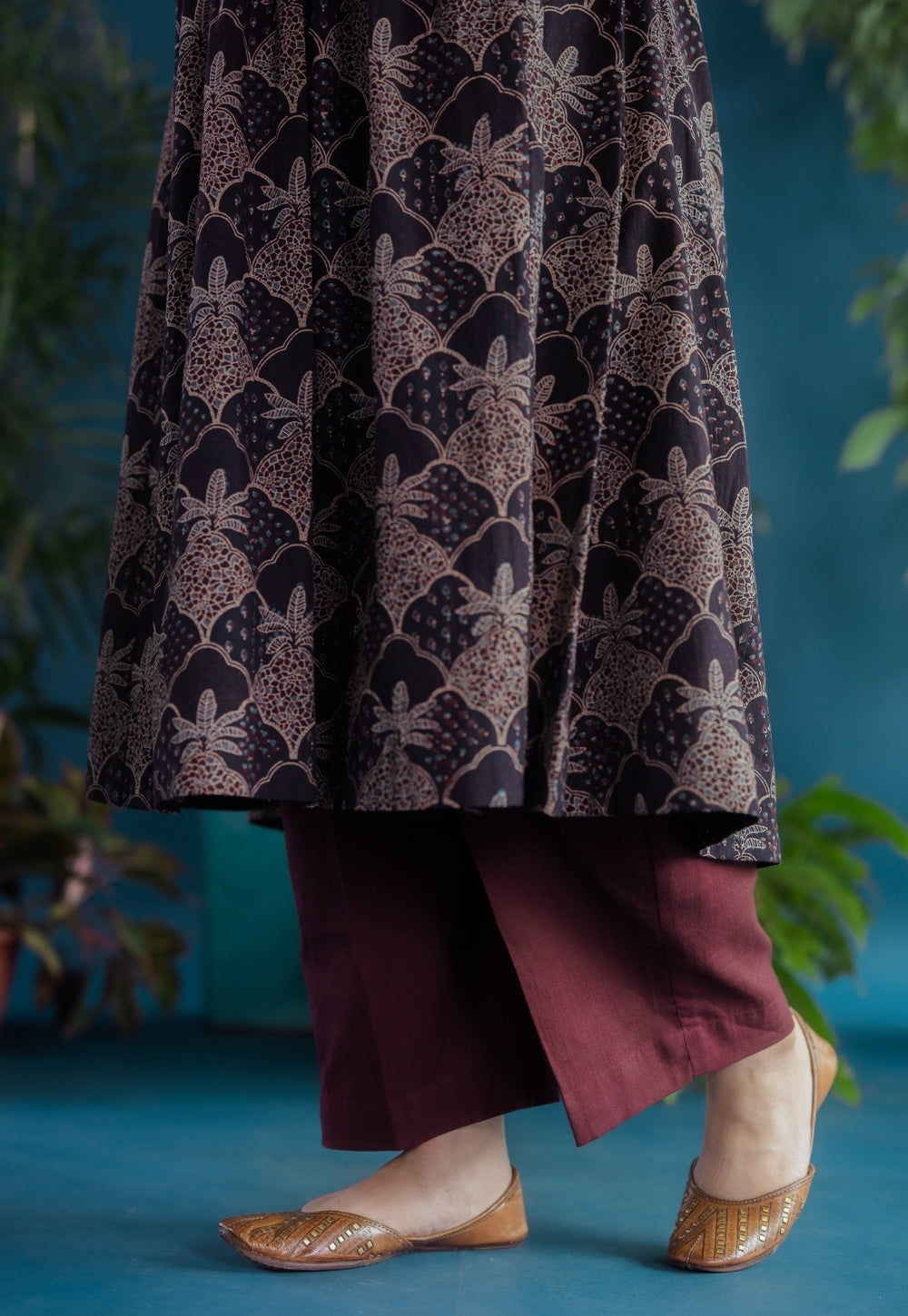Yashi Burgundy Solid Slub Straight Pant