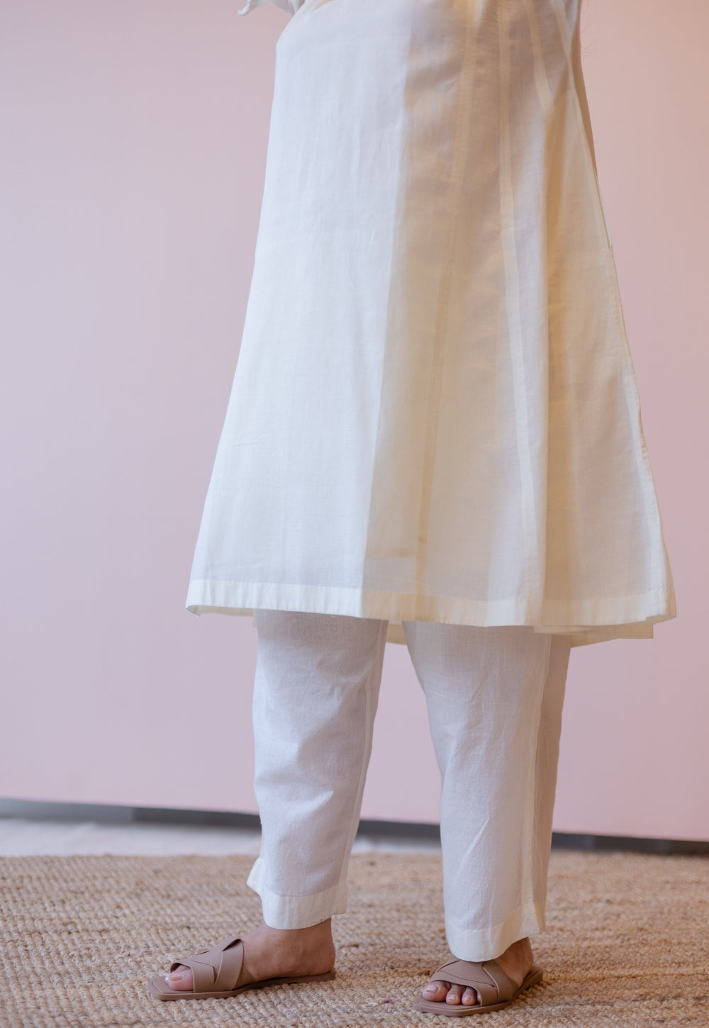 Yashi Off White Solid Handloom Cotton Straight Pant