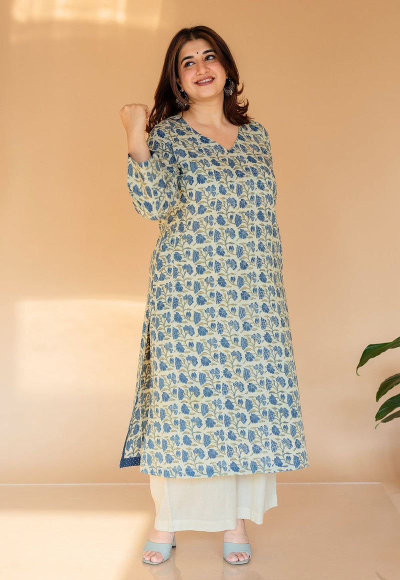 Aarushi Off White Ajrakh Cotton Straight Kurta
