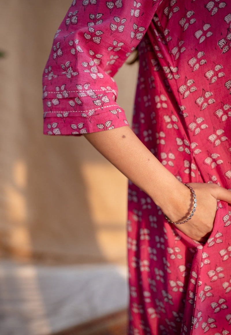 Eaira Dabu Slub Cotton Hand Embroidered Kali Kurta