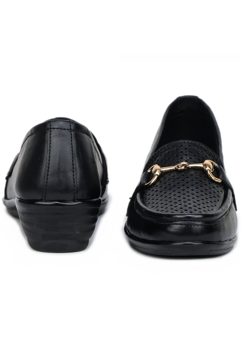 Women’s Textured Genuine Leather Bellies - 1141