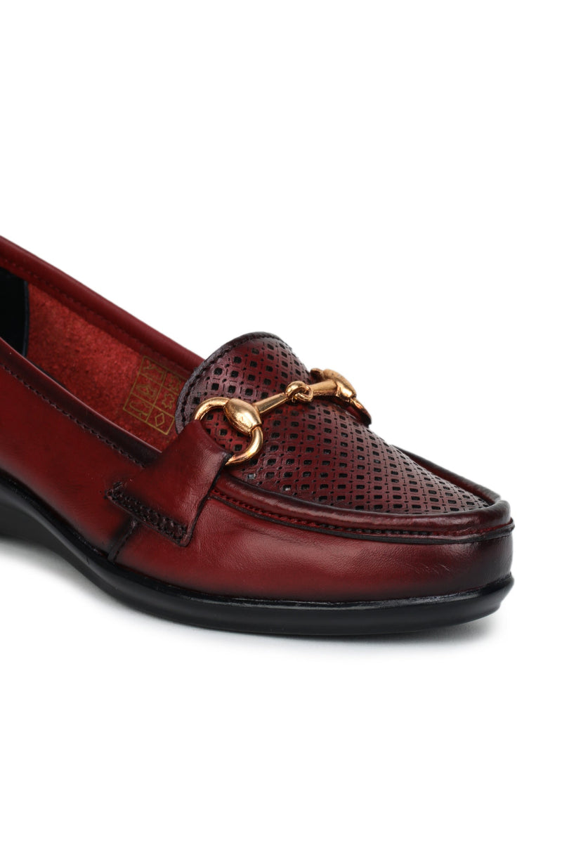 Women’s Textured Genuine Leather Bellies - 1141