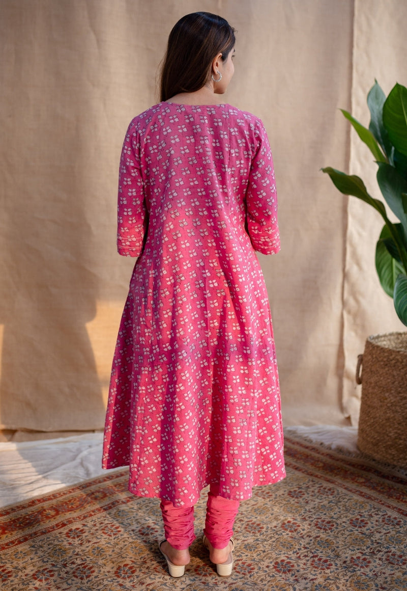 Eaira Dabu Slub Cotton Hand Embroidered Kali Kurta
