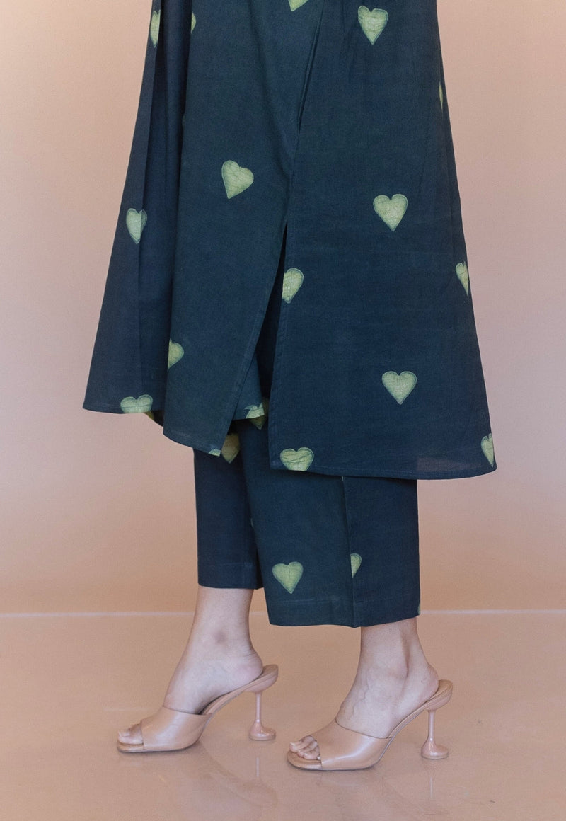 Yashi Green Dabu Cotton Straight Pant
