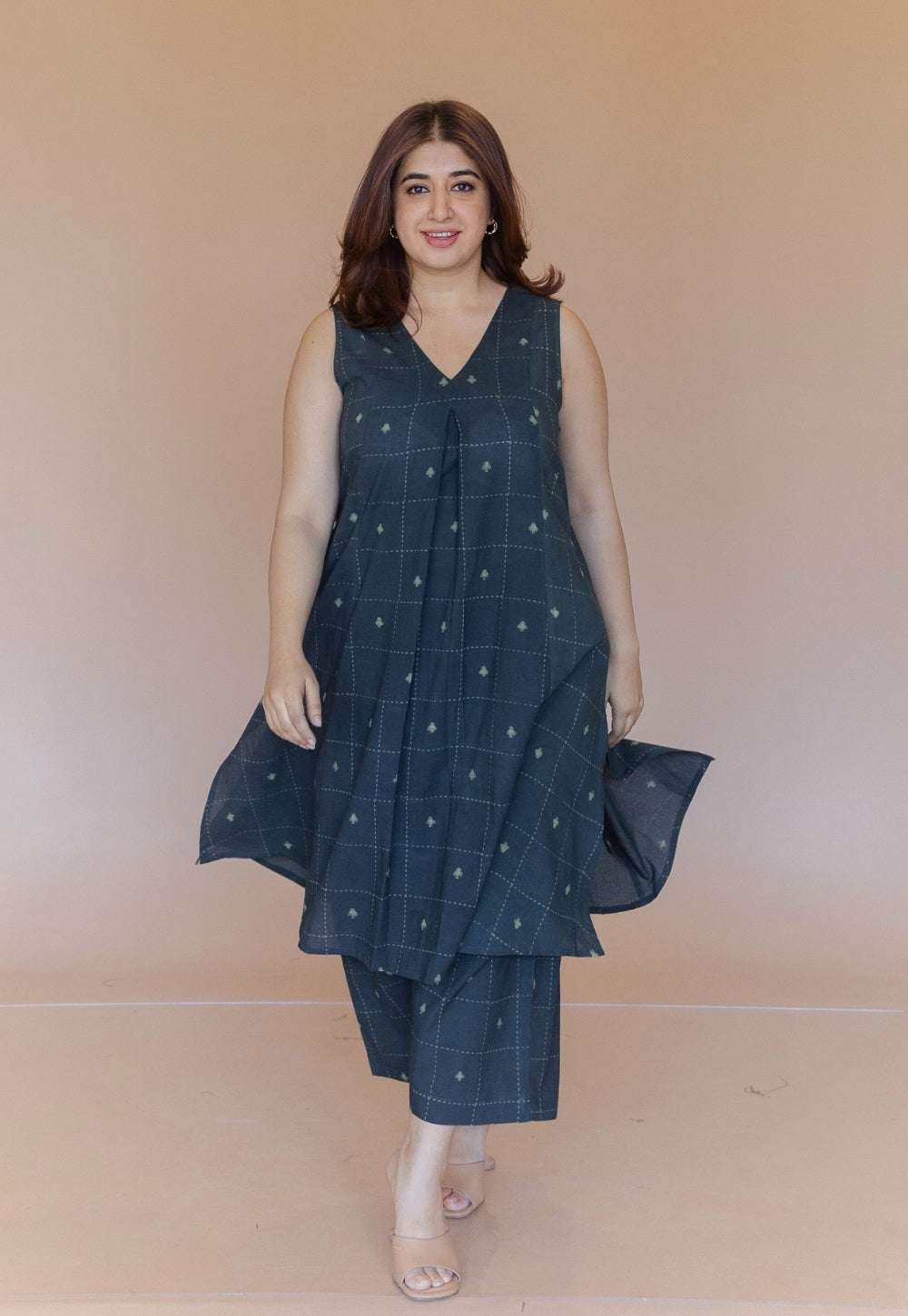 Yashi Green Dabu Cotton Straight Pant