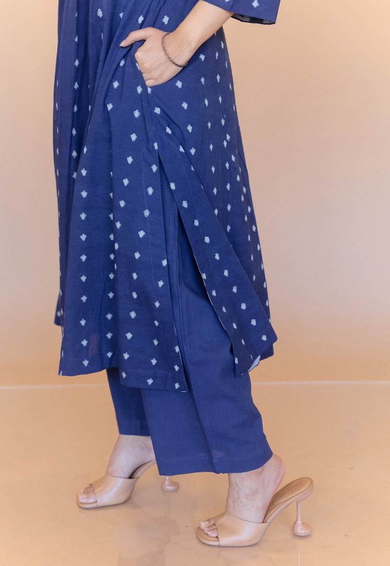 Yashi Blue Solid Slub Cotton Straight Pant