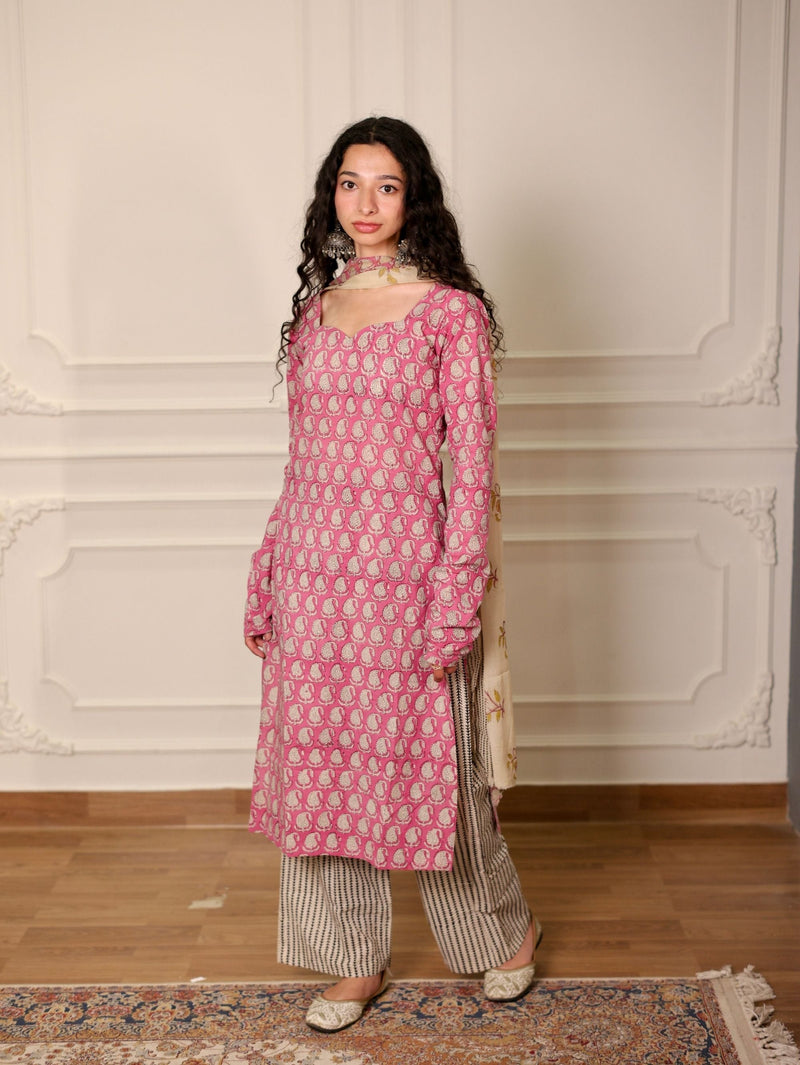 Kashmaksh Pink Cotton Suit Set