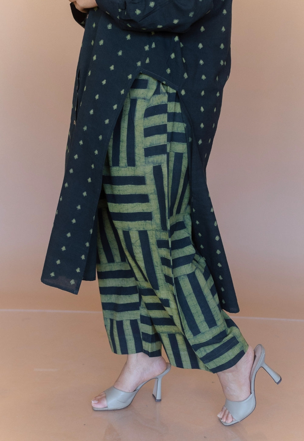 Yashi Green Dabu Cotton Straight Pant