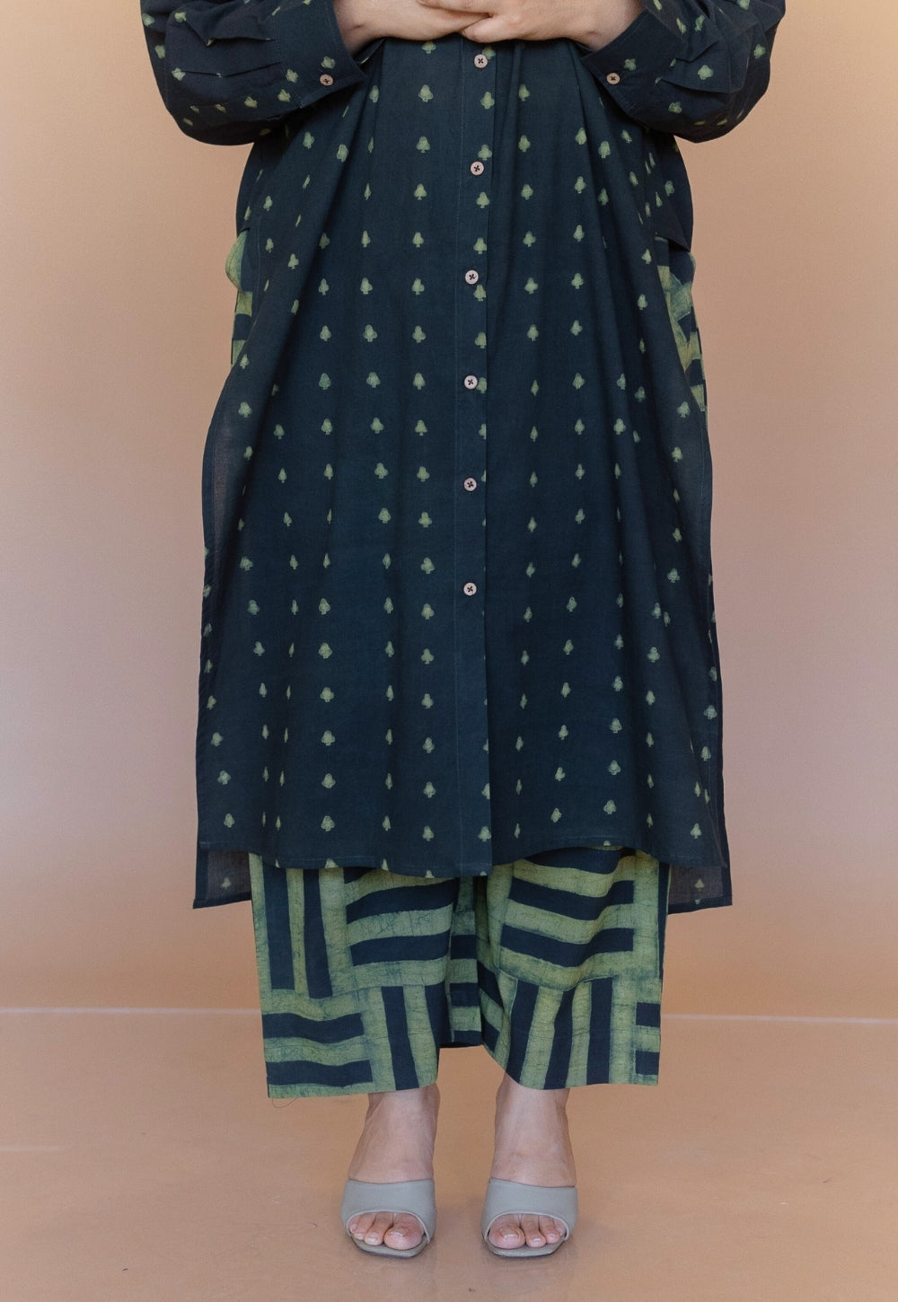 Yashi Green Dabu Cotton Straight Pant