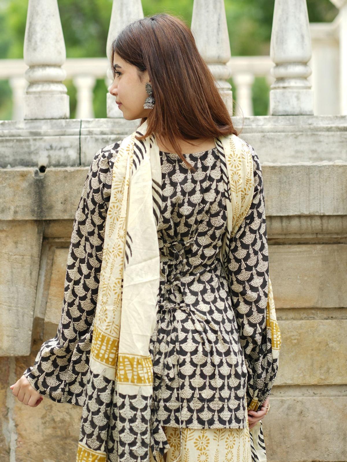 Sifra Three Piece Farshi Set for Women - Black & Beige Handblock Cotton Suit Set with Dupatta