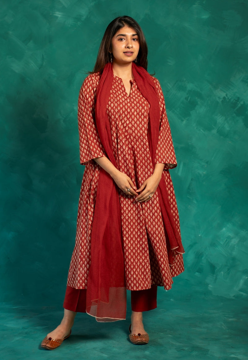 Prita Red Solid Slub Cotton Narrow Pant