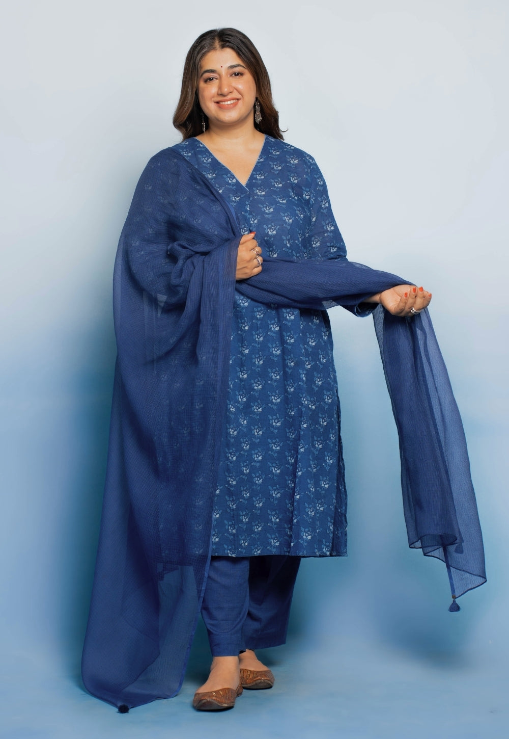 Raila Blue Dabu Mul Cotton Straight Kurta