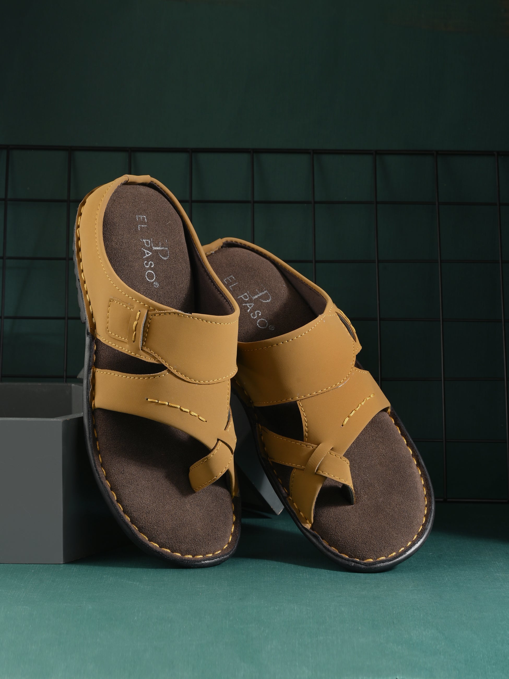 Tan Men's casual heel one-toe slip-on sandal