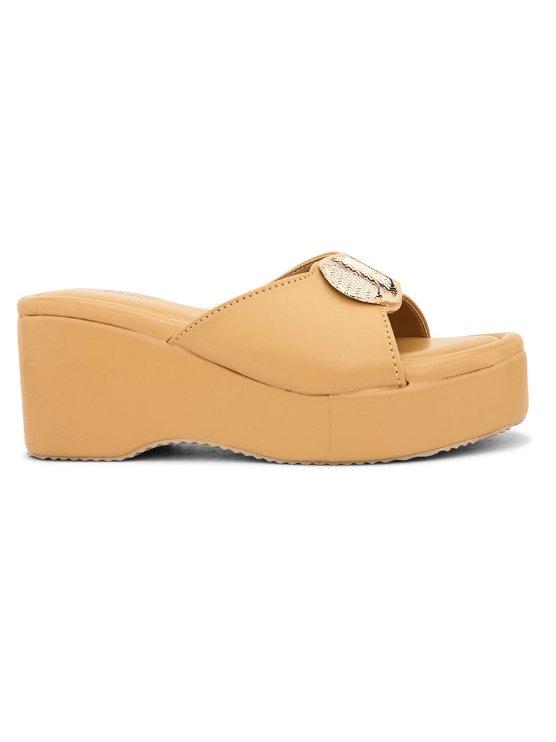 Coral Dawn Wedge For Women-9