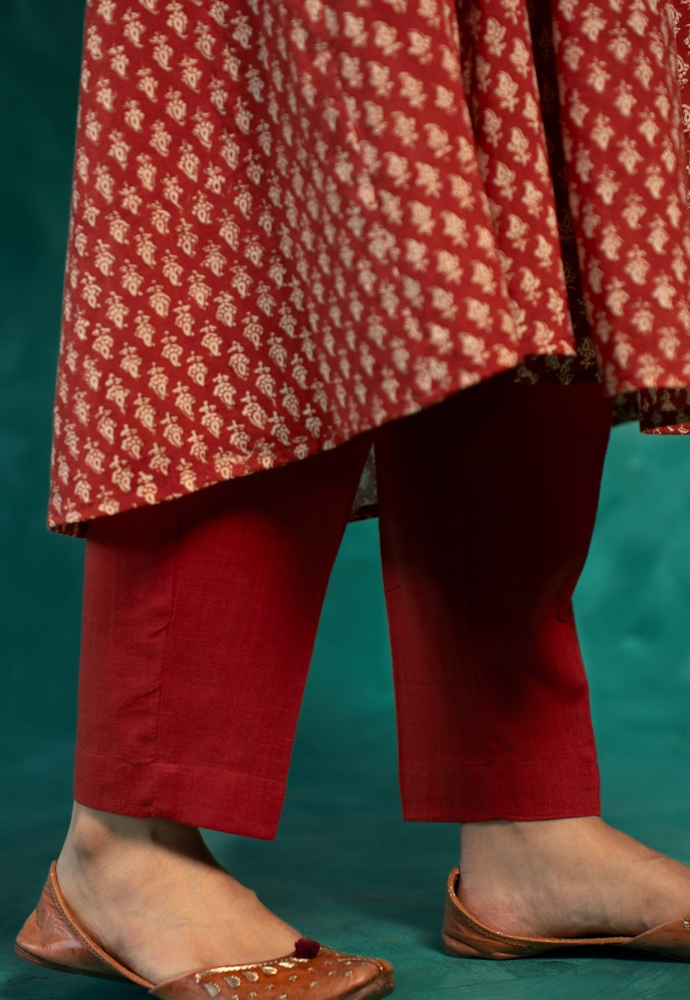 Prita Red Solid Slub Cotton Narrow Pant