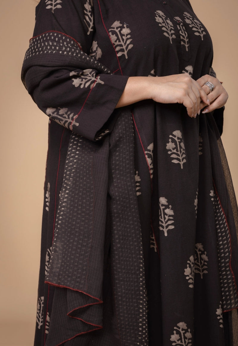 Disha Brown Dabu Slub Cotton Jhabbha Kali Kurta