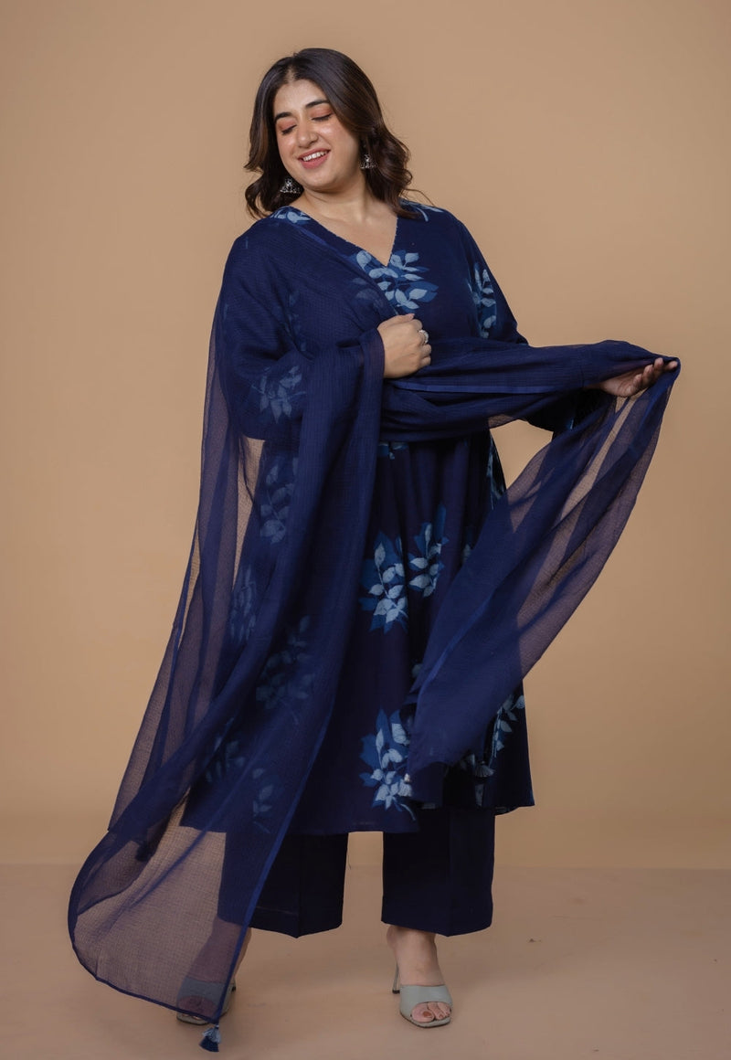 Yashi Blue Solid Slub Cotton Straight Pant