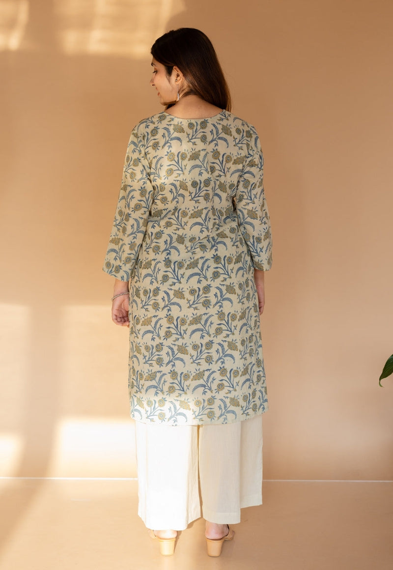 Hitanshi Off White Ajrakh Cotton Straight Kurta
