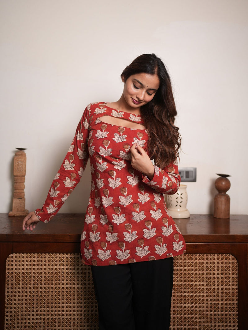 Coral Poetry Red Cotton Short Kurti with Convertible Neck