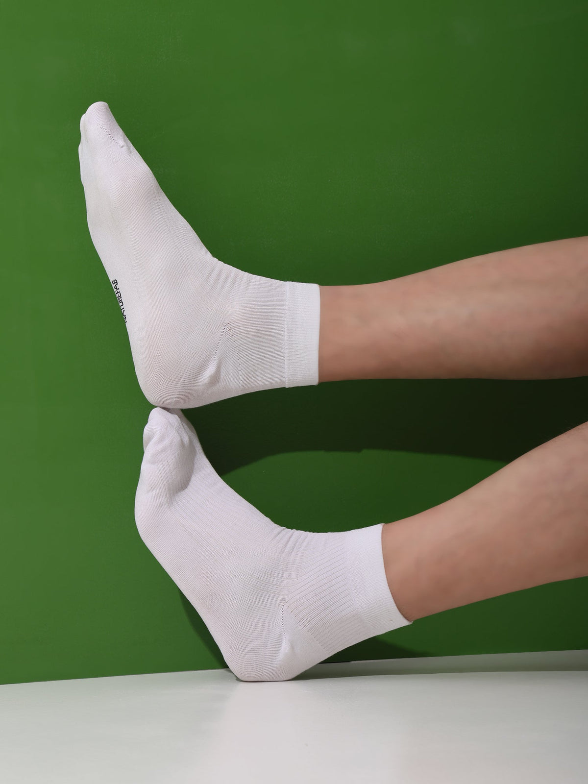 Naturefab Men's Bamboo Ankle Length socks White-2