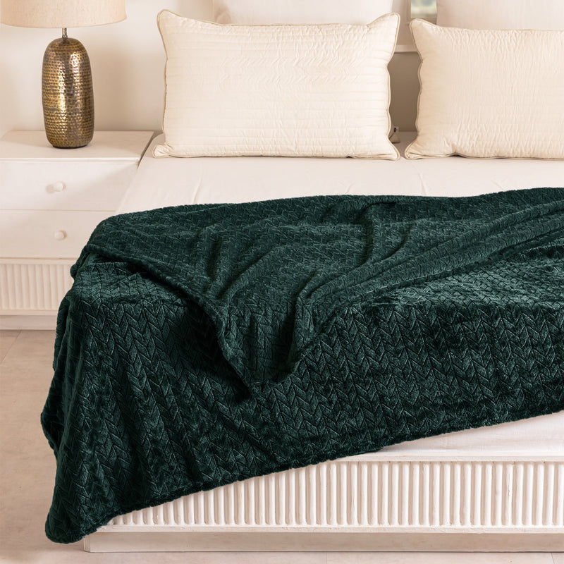 Fort Mellow - Wave Plush Blanket (Emerald Green)-2