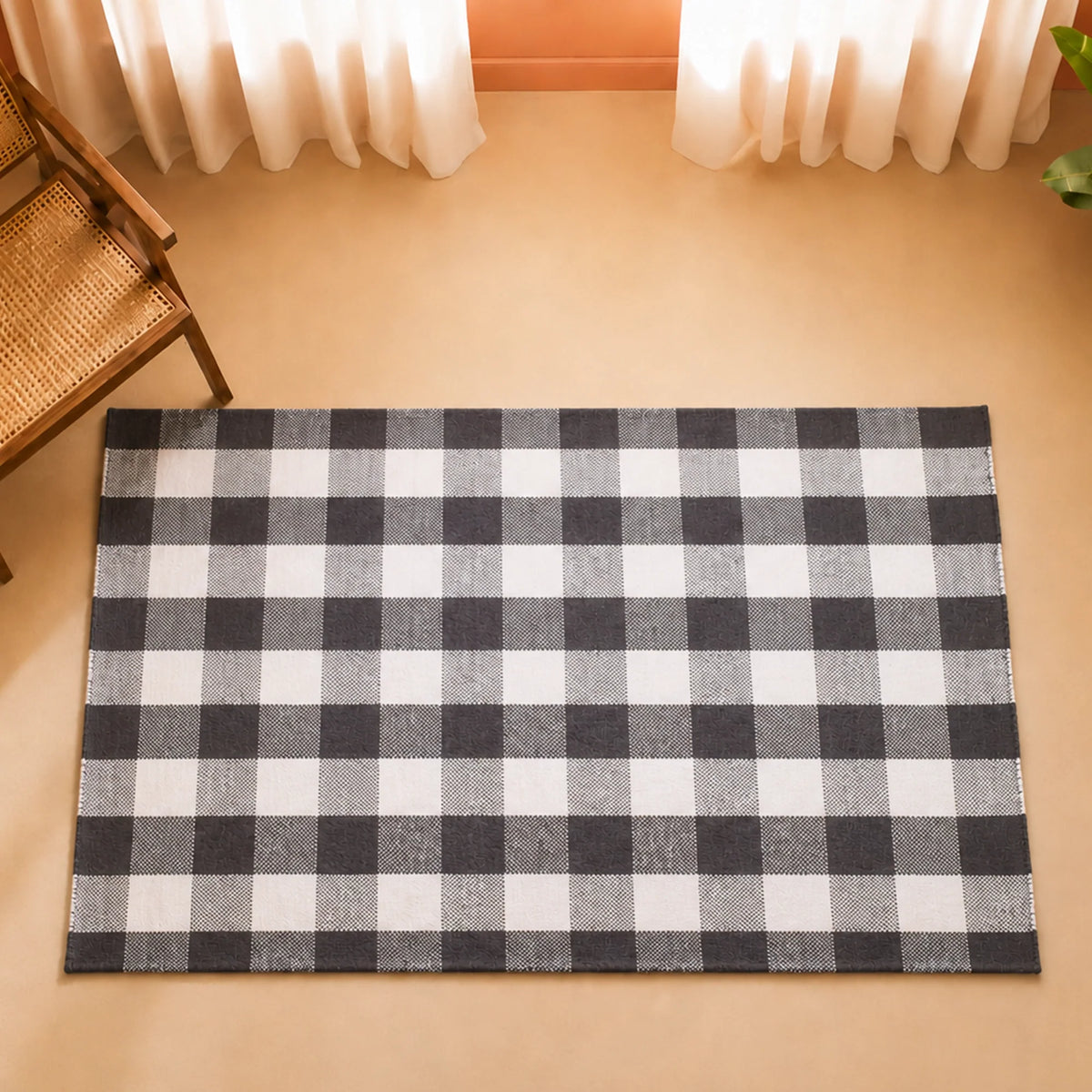 Breton Shadowplay - Plaid Rug (Grey & White)