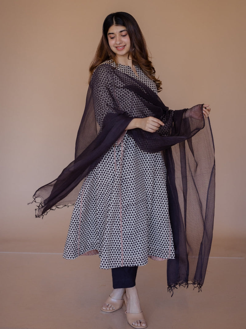 Nyra Off White Bagru Cotton Jhabbha Kali Kurta with Embroidery