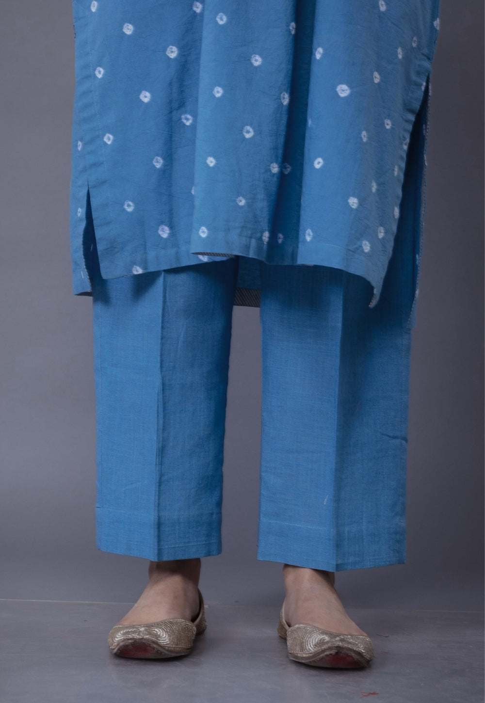 Yashi Blue Bandhani Slub Cotton Straight Pant