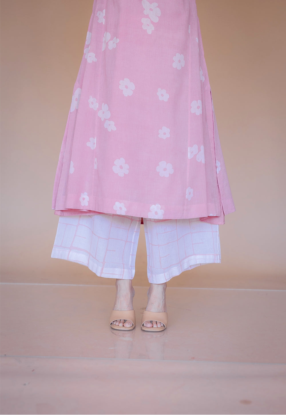 Alizah Pink Batik MulMul Jhabbha Kali Kurta with Slip