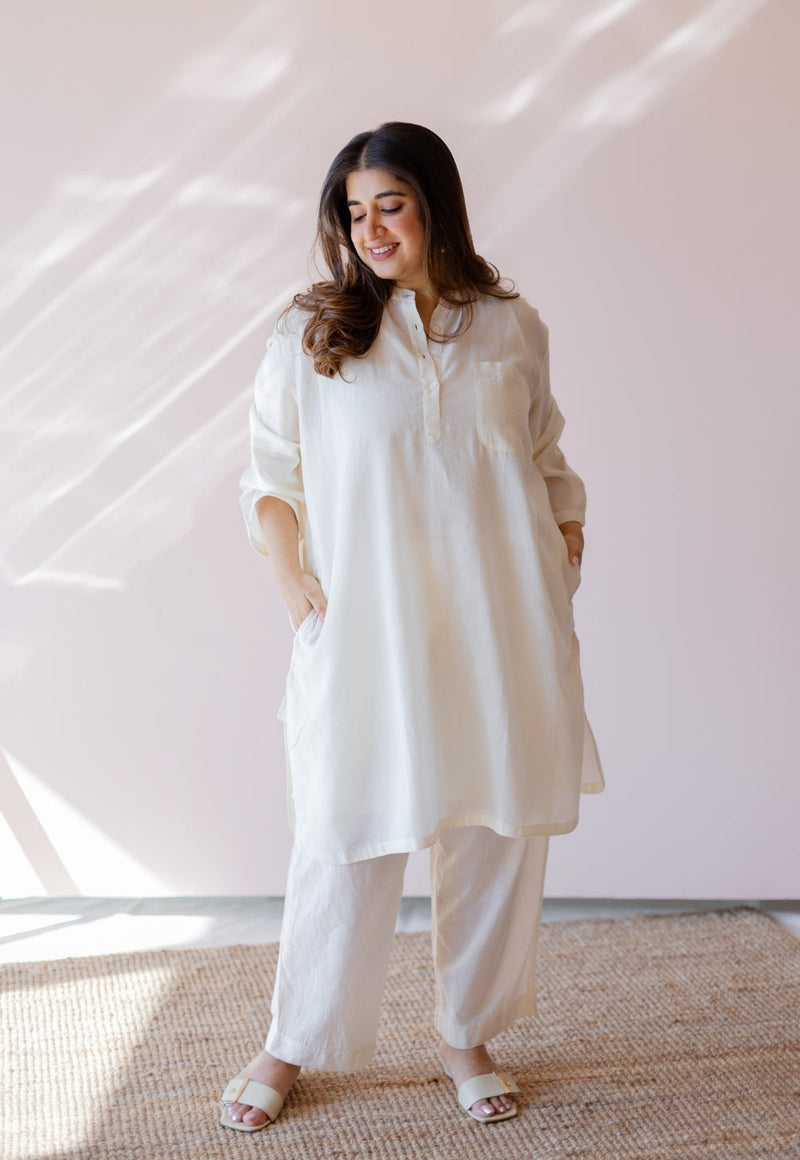 Hina Off White Solid Handloom Cotton Anti-Fit Kurta