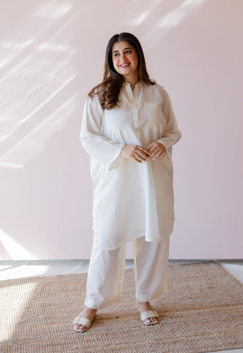 Hina Off White Solid Handloom Cotton Anti-Fit Kurta