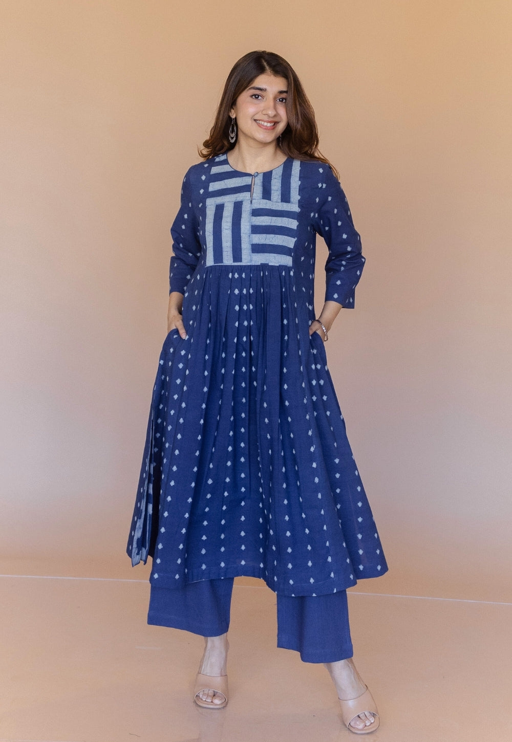 Yashi Blue Solid Slub Cotton Straight Pant