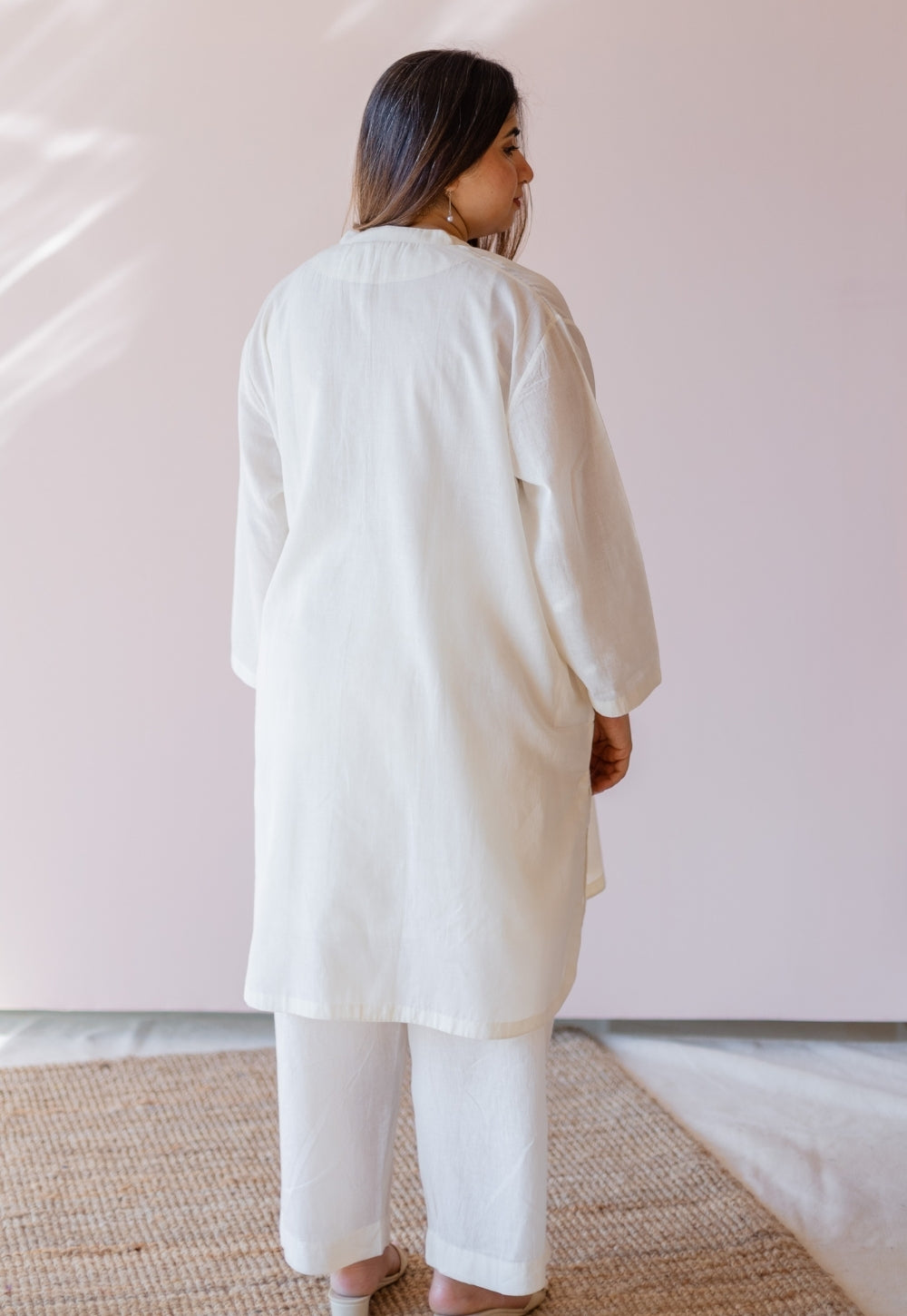 Hina Off White Solid Handloom Cotton Anti-Fit Kurta