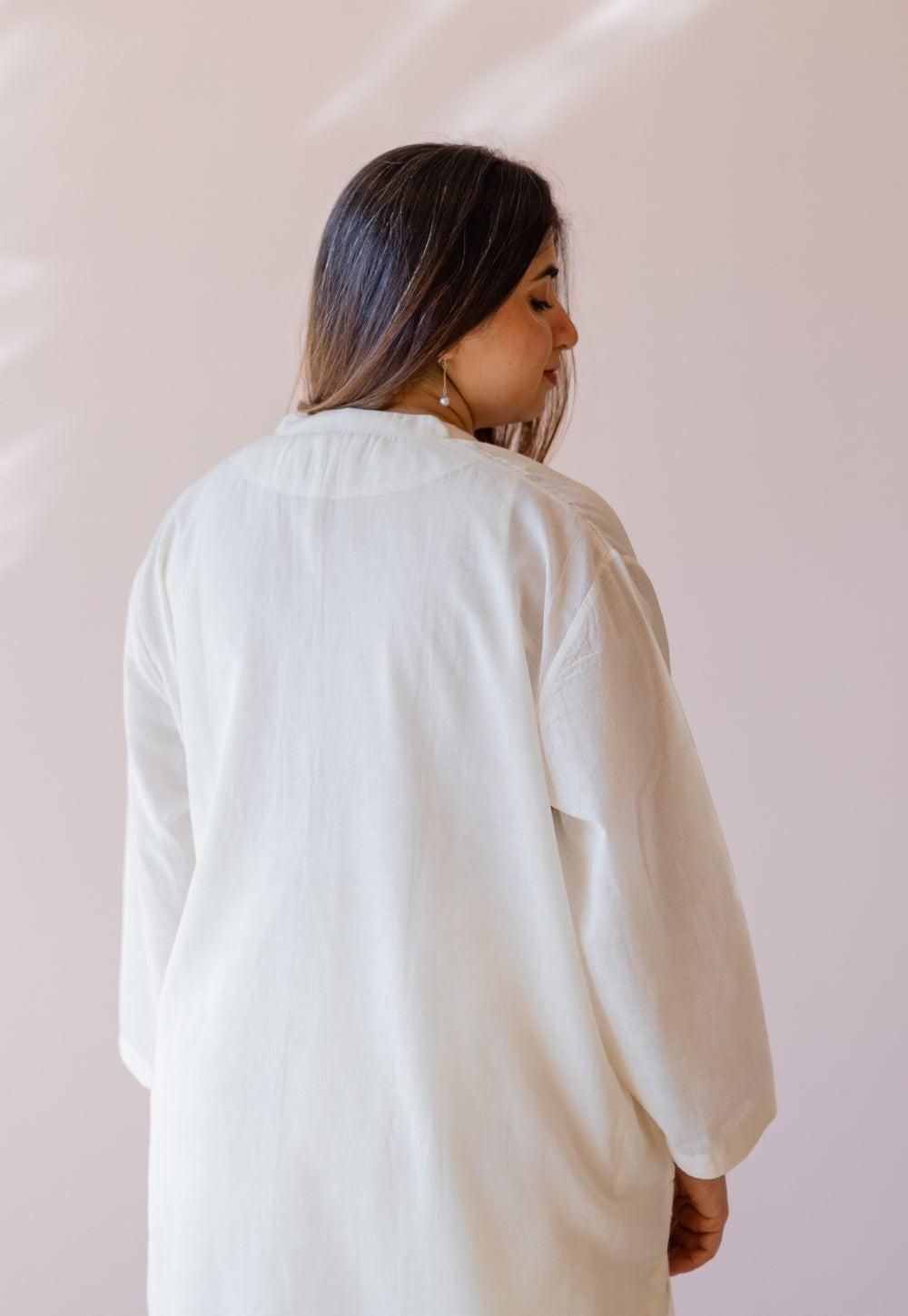 Hina Off White Solid Handloom Cotton Anti-Fit Kurta