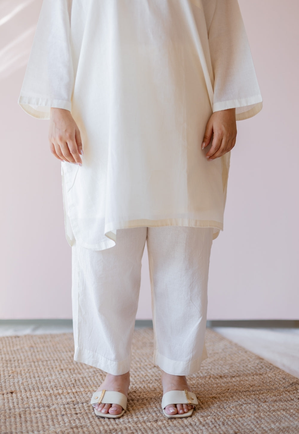 Hina Off White Solid Handloom Cotton Anti-Fit Kurta