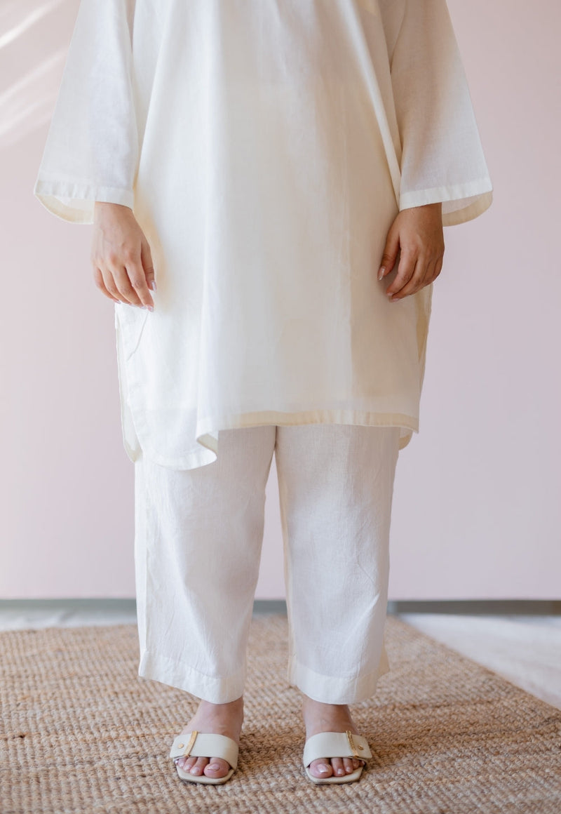 Hina Off White Solid Handloom Cotton Anti-Fit Kurta