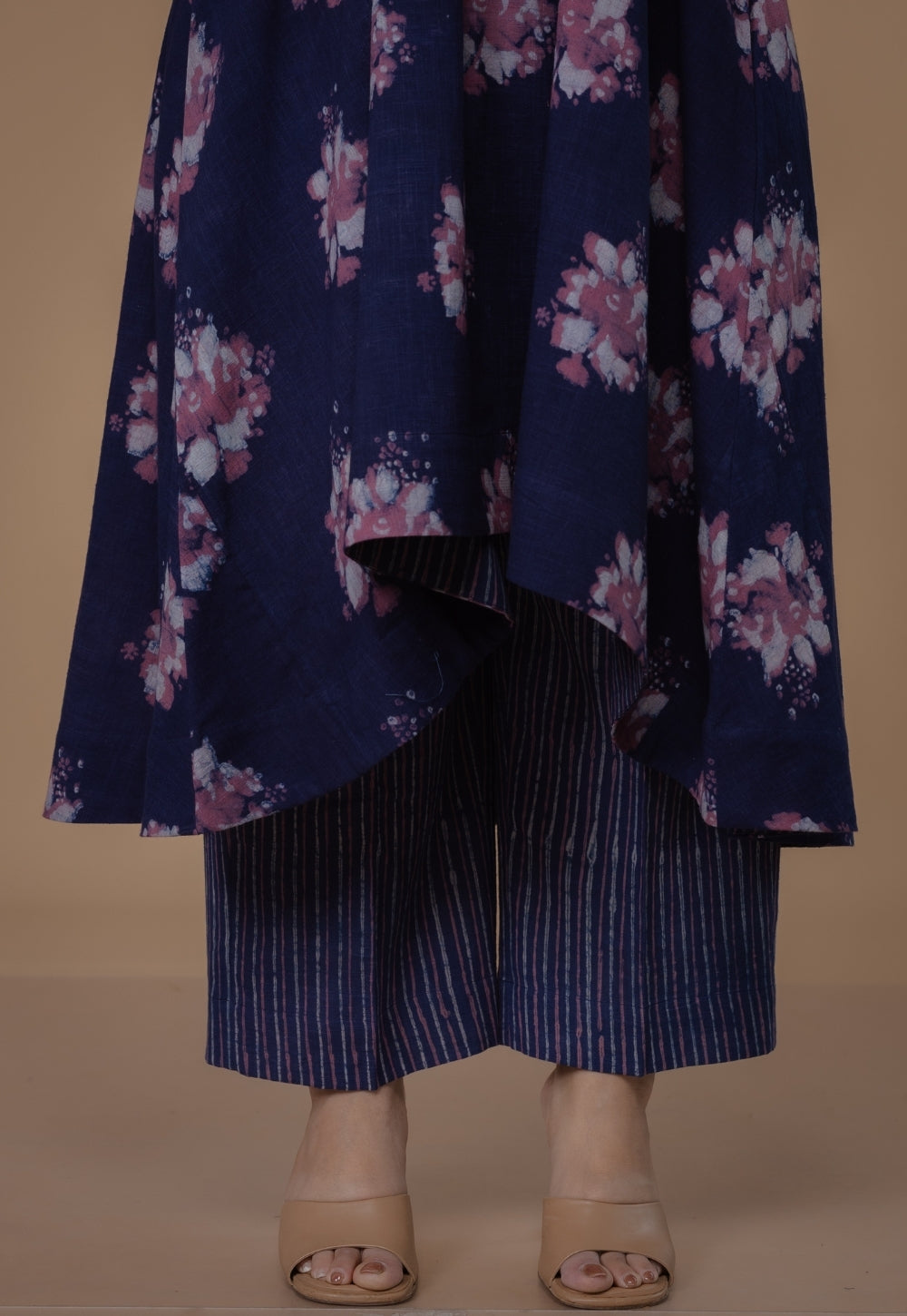 Yashi Purple Dabu Slub Cotton Straight Pant