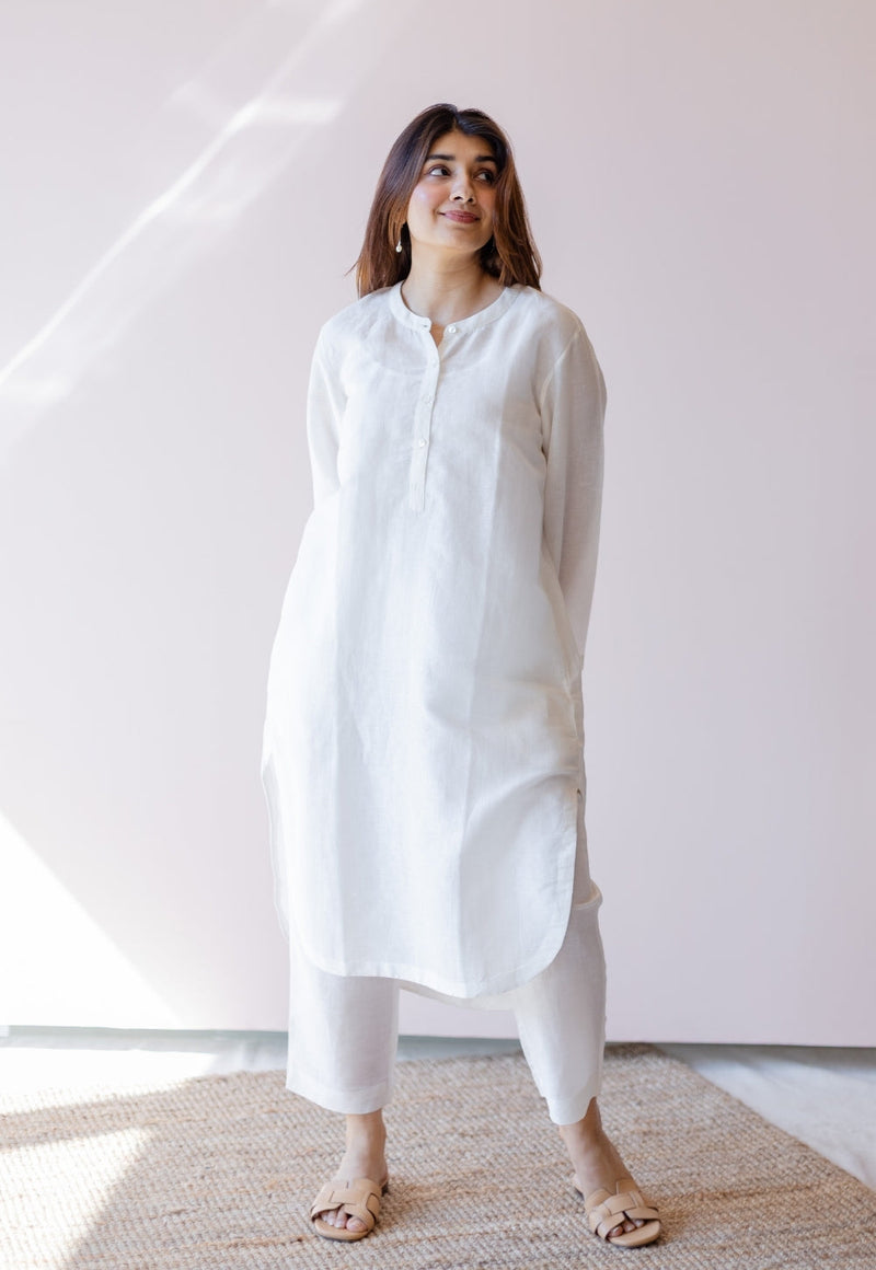 Poonam White Solid Handloom Cotton Anti-Fit Kurta