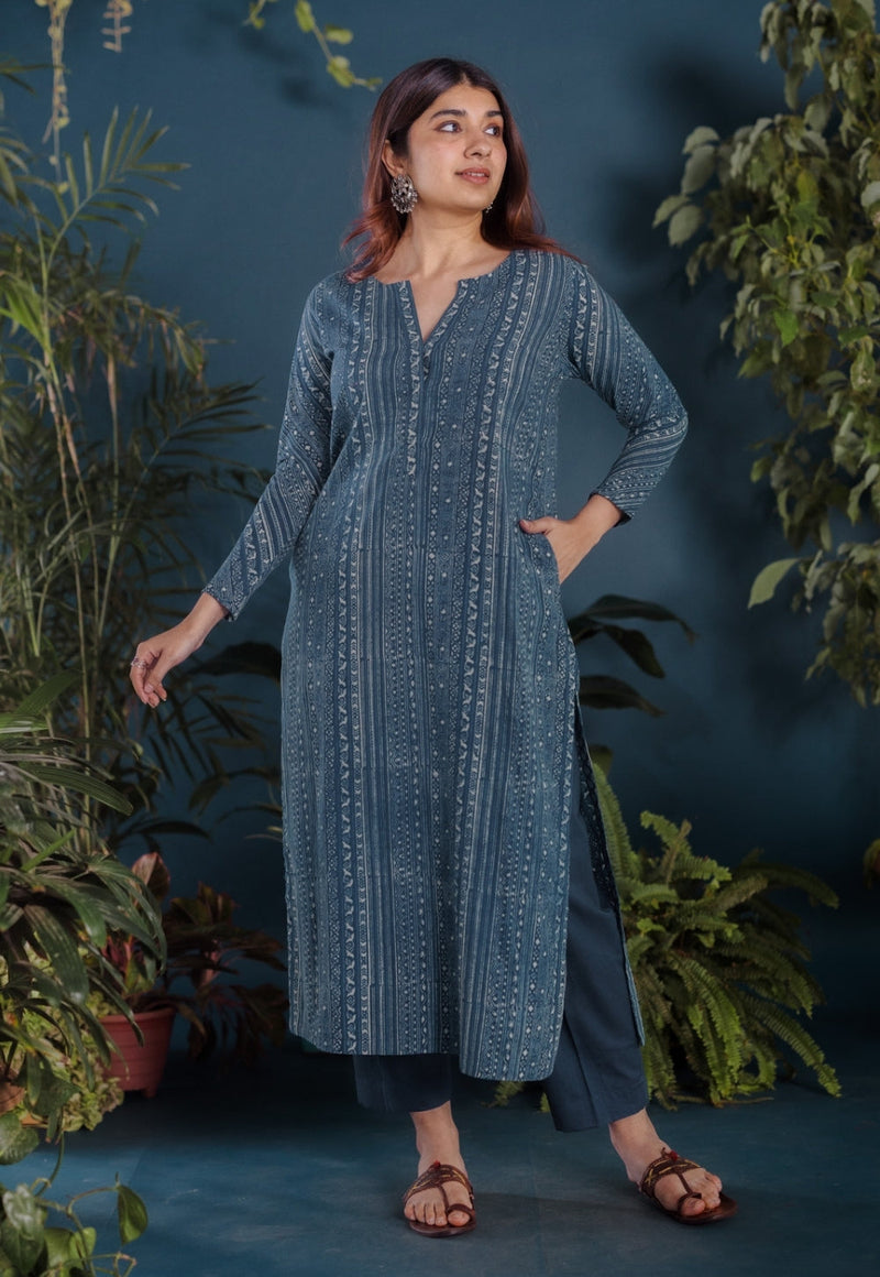 Prita Blue Solid Slub Narrow Pant