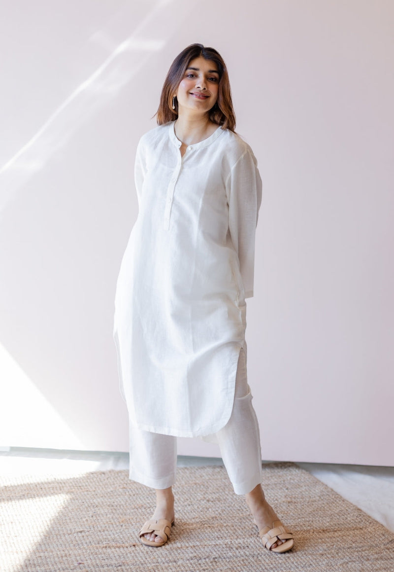 Poonam White Solid Handloom Cotton Anti-Fit Kurta
