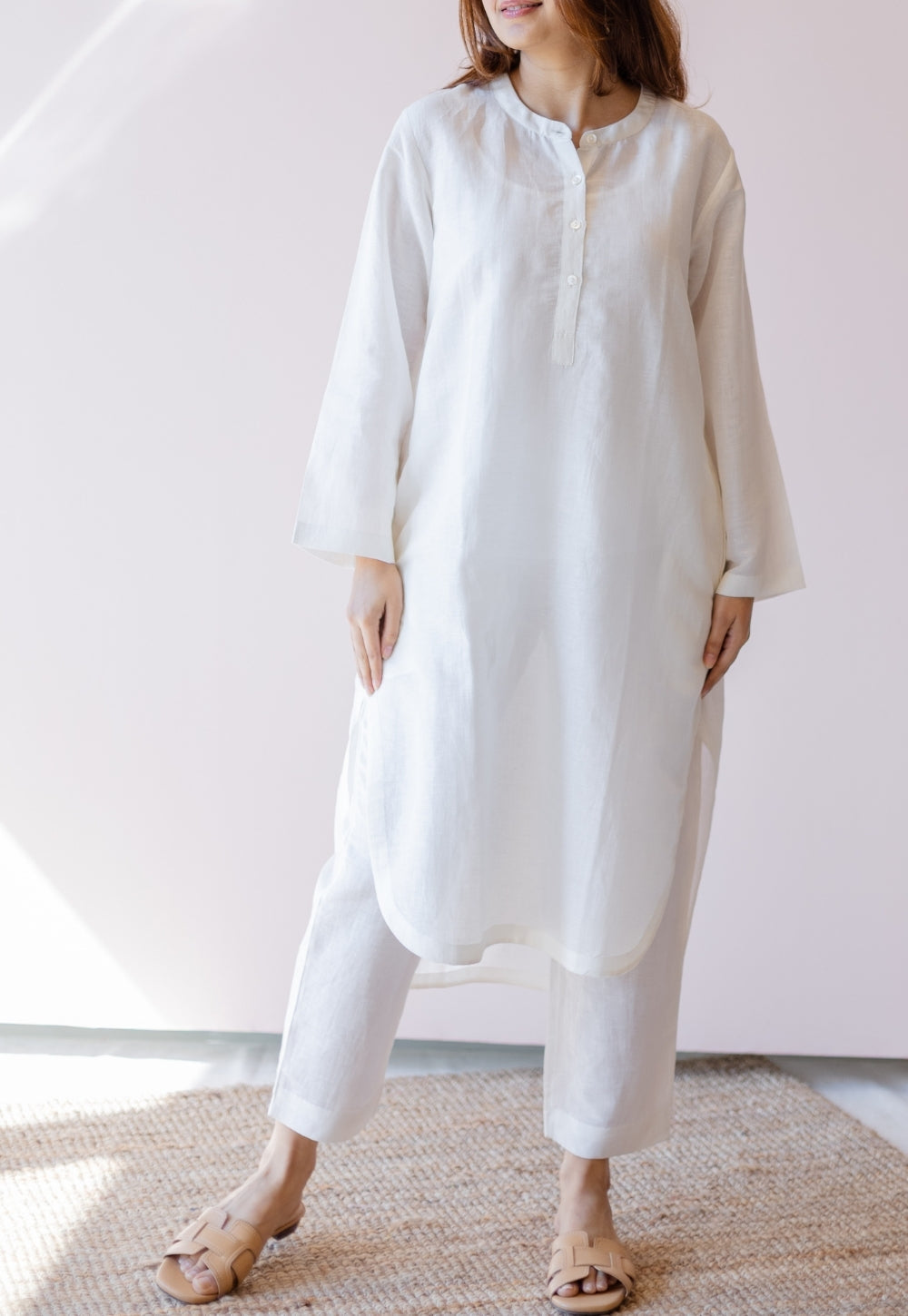 Poonam White Solid Handloom Cotton Anti-Fit Kurta