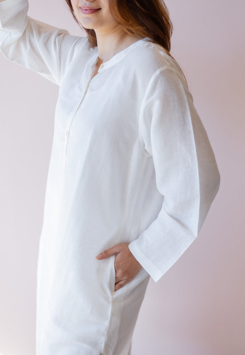 Poonam White Solid Handloom Cotton Anti-Fit Kurta