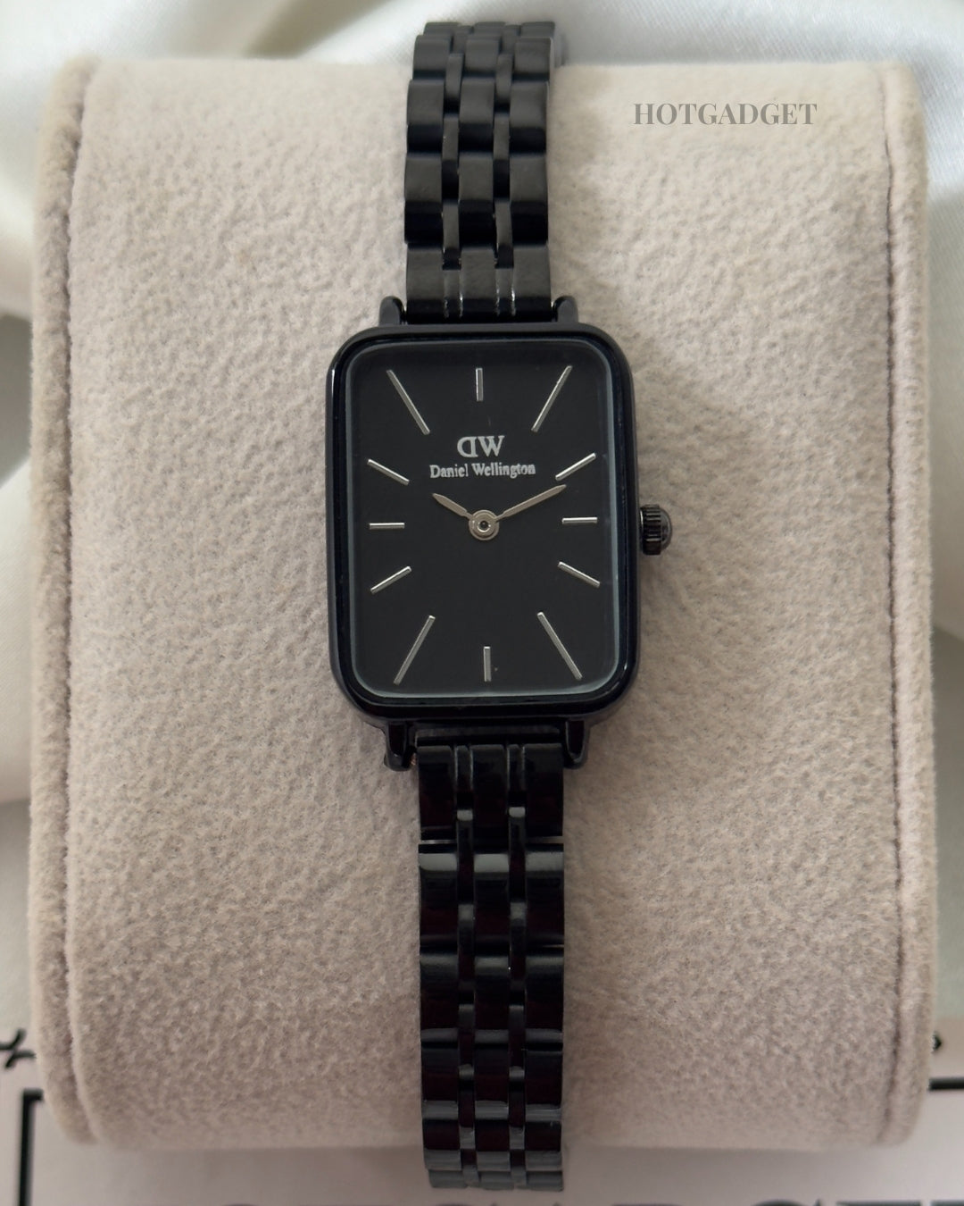 DW Quadro (Analog Watch)